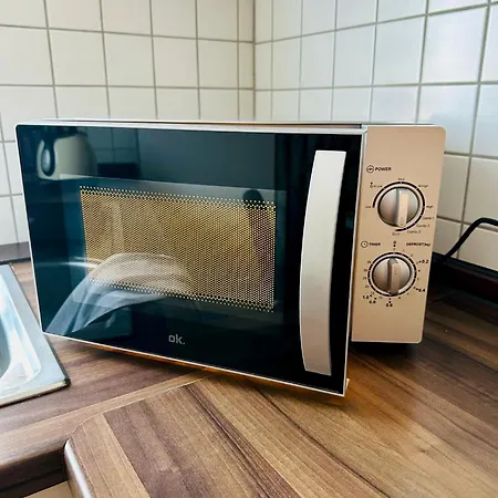 Apartment Am Spremberger Turm, 65qm, 2 Schlafzimmer, Kueche, Parkplatz, Balkon, Waschmaschine Cottbus