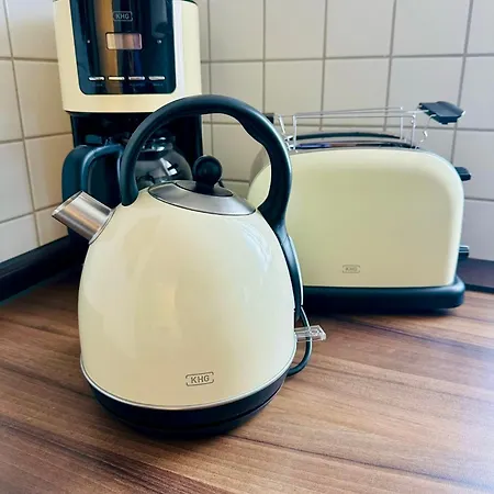 Apartment Am Spremberger Turm, 65qm, 2 Schlafzimmer, Küche, Parkplatz, Balkon, Waschmaschine *